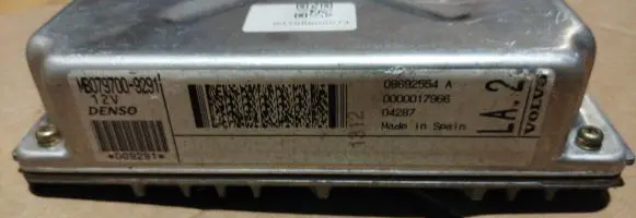 Volvo S60 Engine control unit/module 08692554
