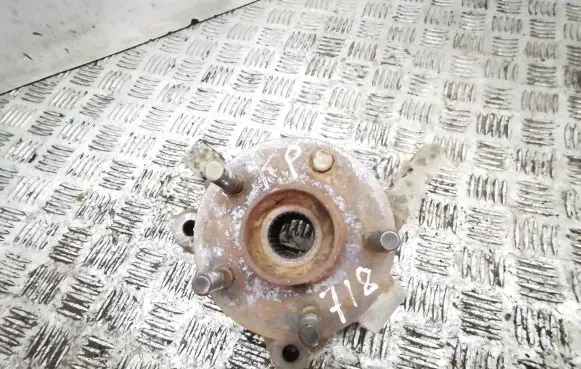 Chrysler PT Cruiser Front wheel hub
