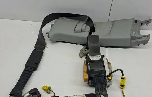 Honda Civic Front seatbelt 1043529