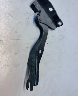 Mazda 2 Engine bonnet/hood hinges KB7W52410