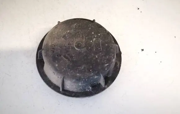 Peugeot 807 Headlight/headlamp dust cover 89001146