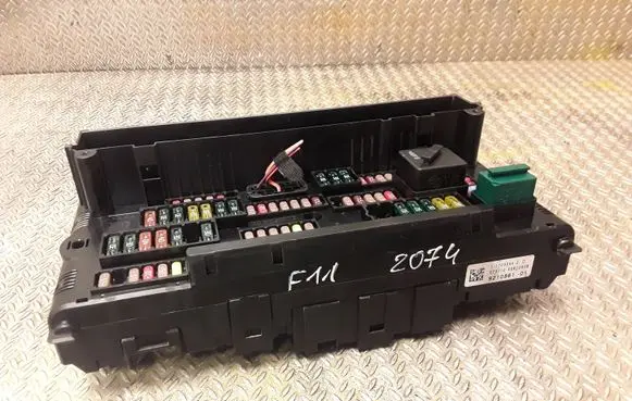 BMW 5 F10 F11 Fuse box set 9210861