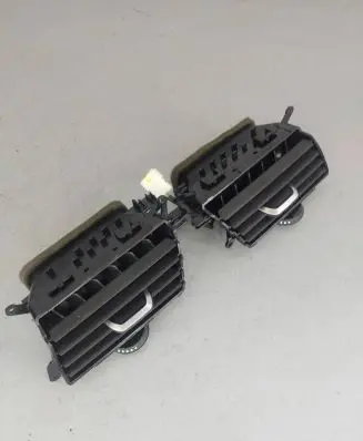 BMW M5 Dash center air vent grill 9329579 07042018 09883