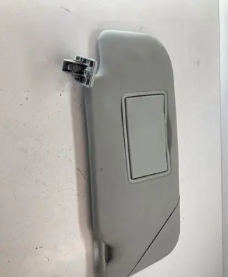 Nissan Qashqai+2 Sun visor