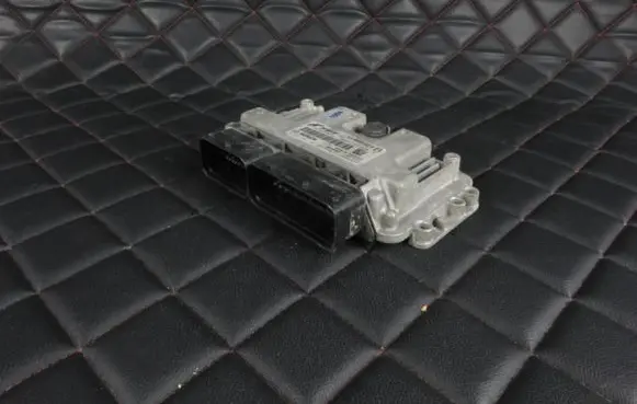 Fiat Bravo Engine control unit/module ECU 51805023 0261201687 1039S23654