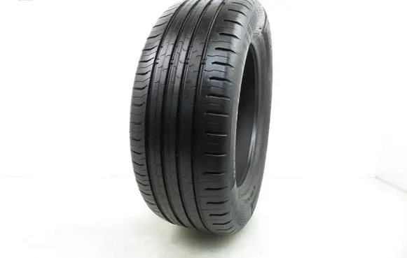 Volkswagen Golf V R16 summer tire 