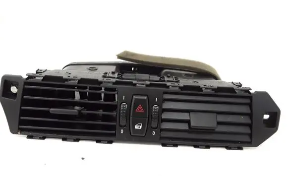 BMW 5 E60 E61 Dash center air vent grill 6910734