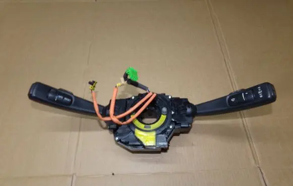 Volvo V50 Wiper turn signal indicator stalk/switch 30710344