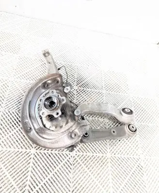 BMW 7 G70 Front wheel hub 6898321 6898553 6898543