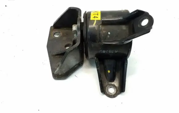 KIA Sportage Engine mount bracket