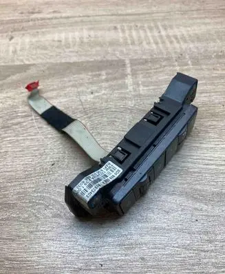 Volkswagen Touareg I Steering wheel buttons/switches 3D0959538A 61373403