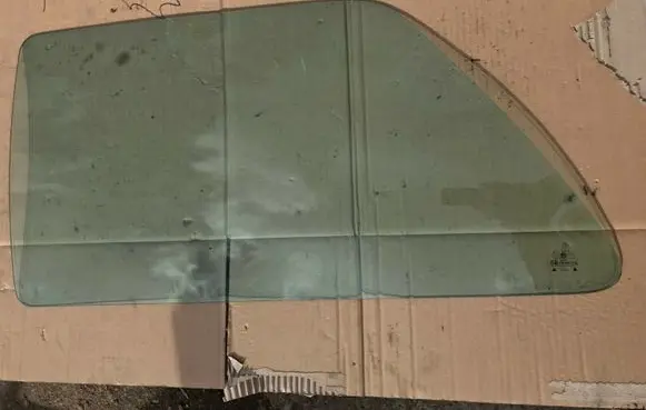 Volkswagen Golf II Rear side window