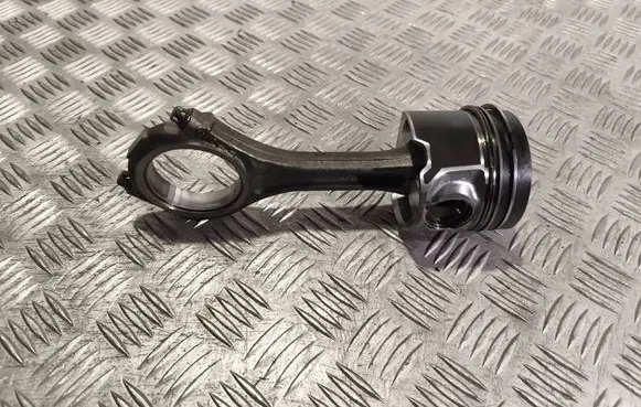 Audi A6 S6 C6 4F Piston with connecting rod 174