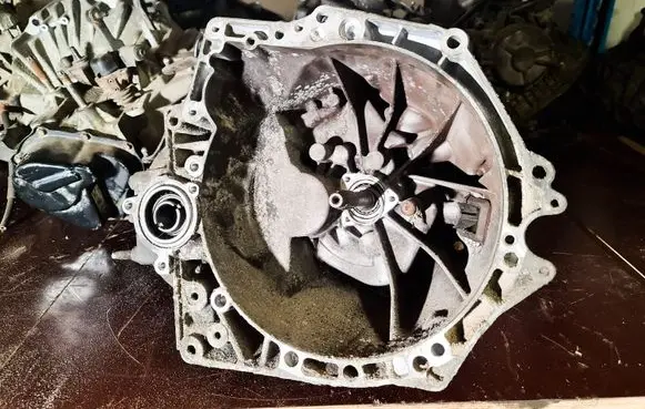 Citroen Berlingo Manual 5 speed gearbox 9680886910