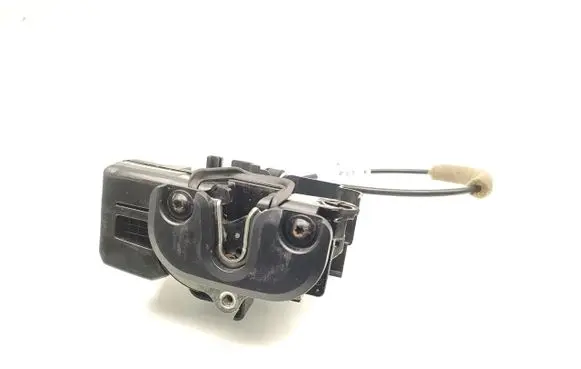 Opel Antara Front door lock