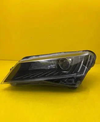 Skoda Superb B8 (3V) Headlight/headlamp 3V1941015B