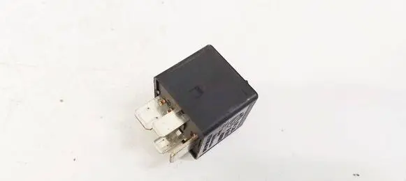 BMW 5 F10 F11 Other relay 61366901469 V23136J6X48