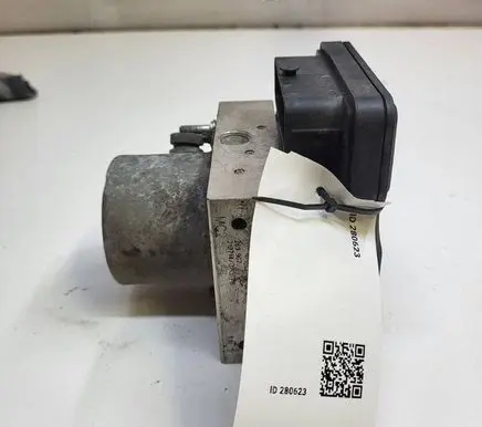 Tesla Model Y ABS Pump 104474500B 0265956665