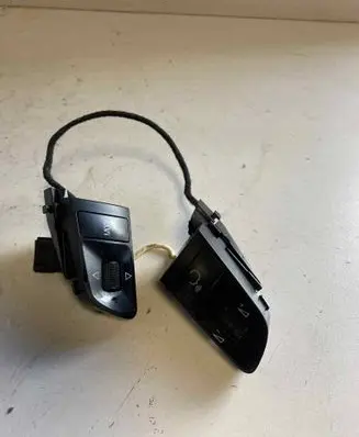Audi A4 S4 B8 8K Steering wheel buttons/switches 4F0951527D 4F0951527C 61676418