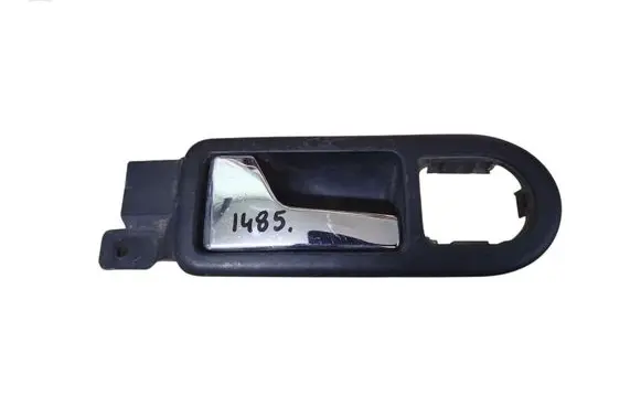 Volkswagen PASSAT B5 Front door interior handle 3B1837113L