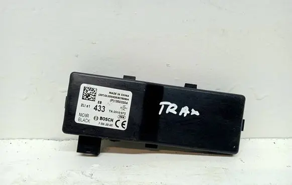 Chevrolet Trax Door central lock control unit/module 13503204 TA2010972 F00HJ00487