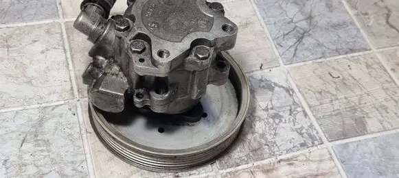 Audi A6 S6 C5 4B Power steering pump 7691955267 4B0145155R
