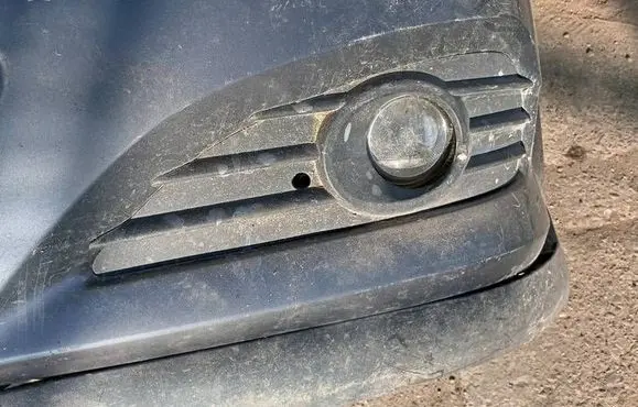 Opel Astra H Front bumper lower grill