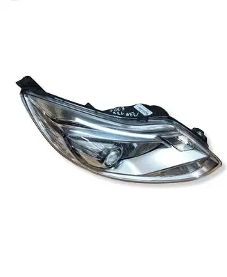 Ford Focus Headlight/headlamp BM5113D154JA