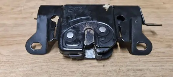 Volvo C30 Tailgate/trunk/boot lock/catch/latch 30784739