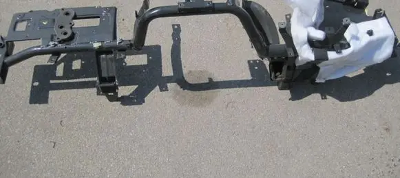 Maserati Quattroporte Dashboard cross member/frame bar 66525500