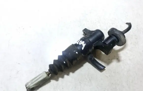 Audi A4 S4 B5 8D Clutch master cylinder 8e1721401