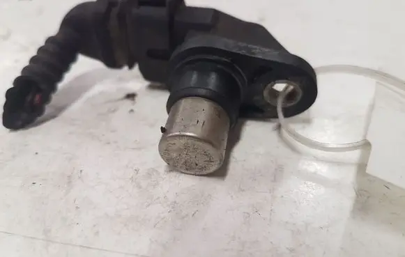 Toyota Yaris Camshaft position sensor 0281002406