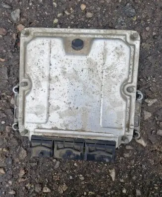 Renault Laguna II Engine control unit/module 8200112661 8200048297 0281010297
