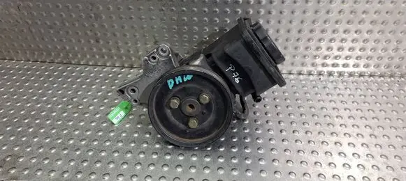BMW X5 E53 Power steering pump 6756930 7692974510