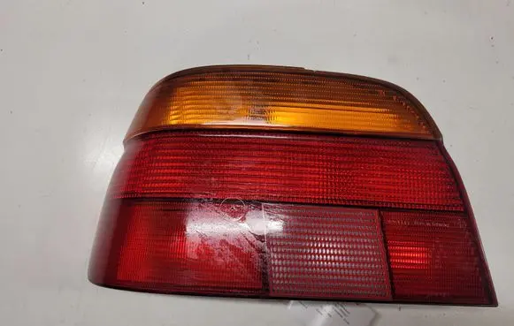 BMW 5 E39 Rear/tail lights 8358031