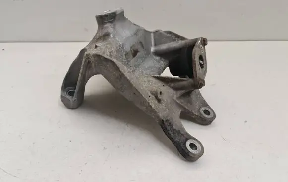 Audi Q7 4M Engine mounting bracket 4M0199308AT