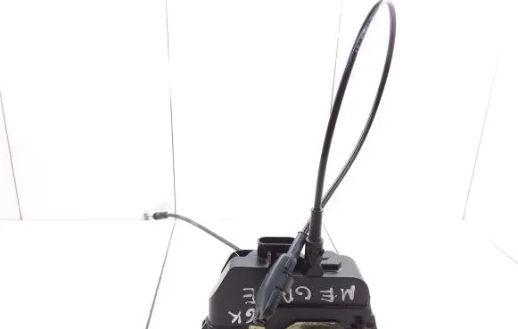 Renault Megane II Rear door lock