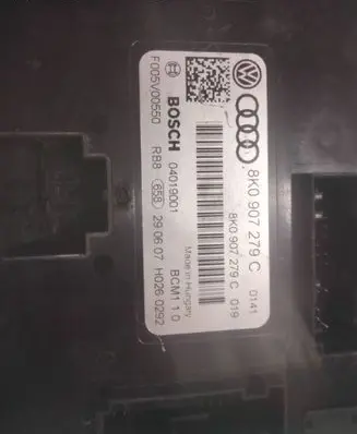 Audi A5 8T 8F Comfort/convenience module 8K0907279C 04019001 8K0907379C