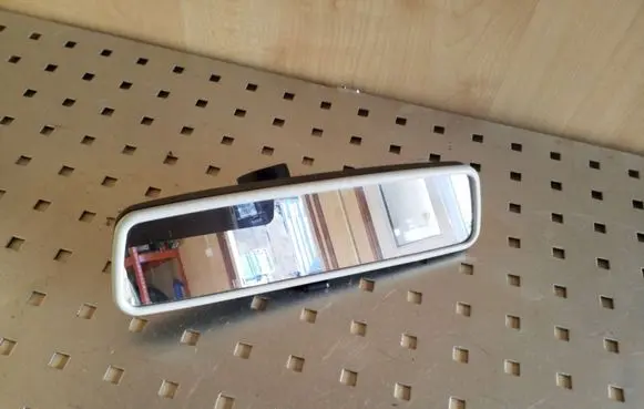 Volkswagen Golf V Rear view mirror (interior)