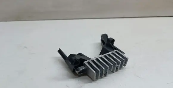 Headlight part