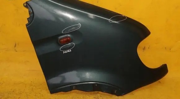 Renault Master II Fender