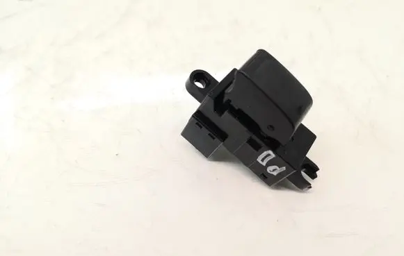 Nissan Primera Electric window control switch 25411AV600 C8DD705N 2732N1