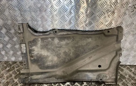 Audi A7 S7 4G Center/middle under tray cover 4G8825215