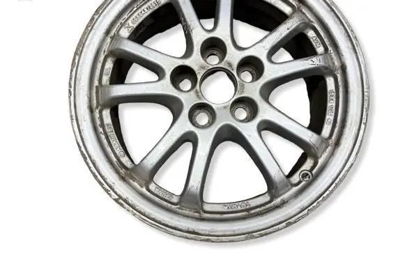 Toyota Prius (XW50) R15 alloy rim 