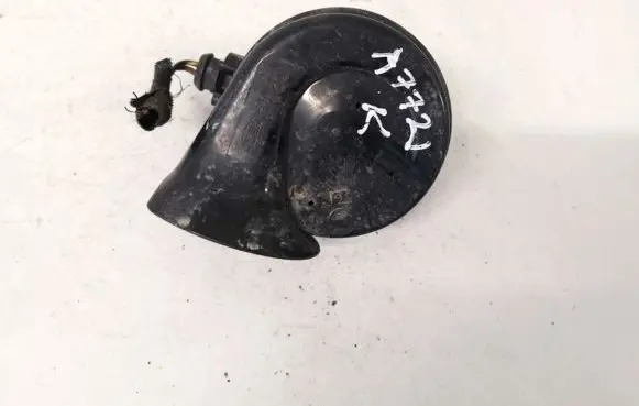 Audi A4 S4 B6 8E 8H Horn signal 8e0951223