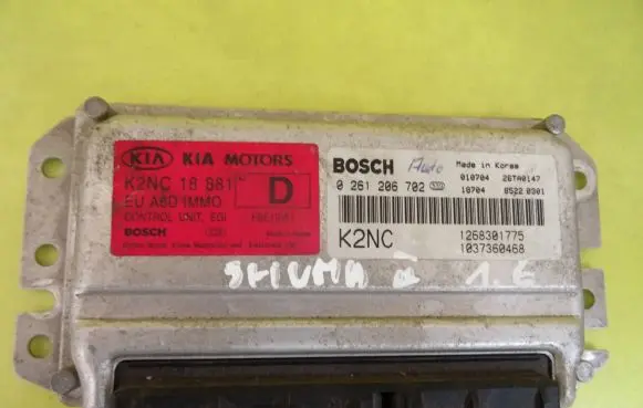 KIA Shuma Engine control unit/module 0261206702