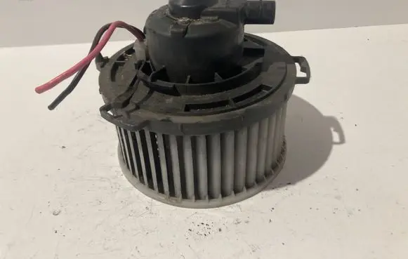 Mazda 3 I Heater fan/blower BN7N02