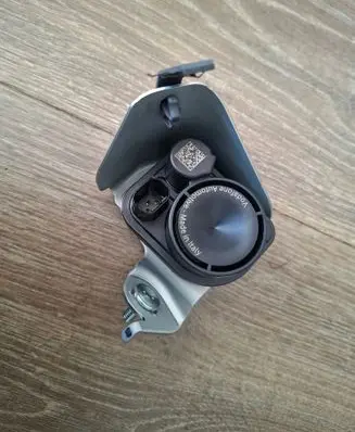 Lexus ES 250 - 300 - 330 Horn signal 8904033050