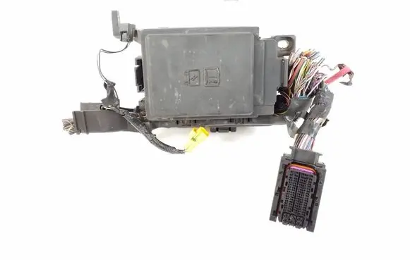 Jaguar XE Fuse module GX7314N073CA
