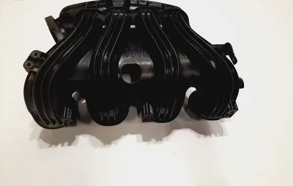 KIA Carens II Intake manifold